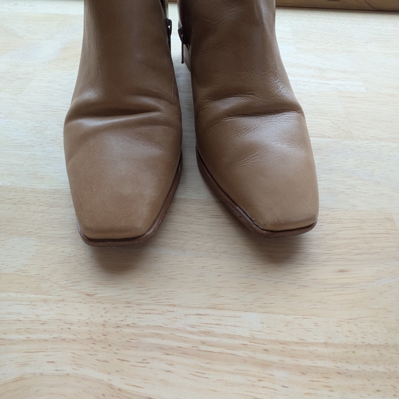Bernardo Helene ankle boots size 8 - Picture 6 of 8
